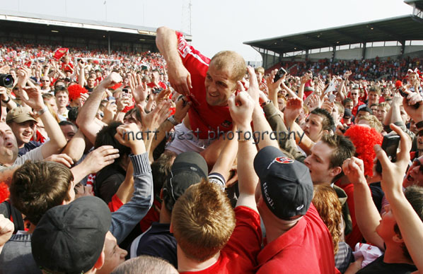 click for next image... slideshow image